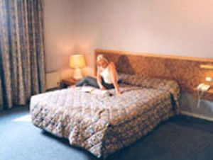 Les Salons Astoria Hotel Massy  Eksteriør billede
